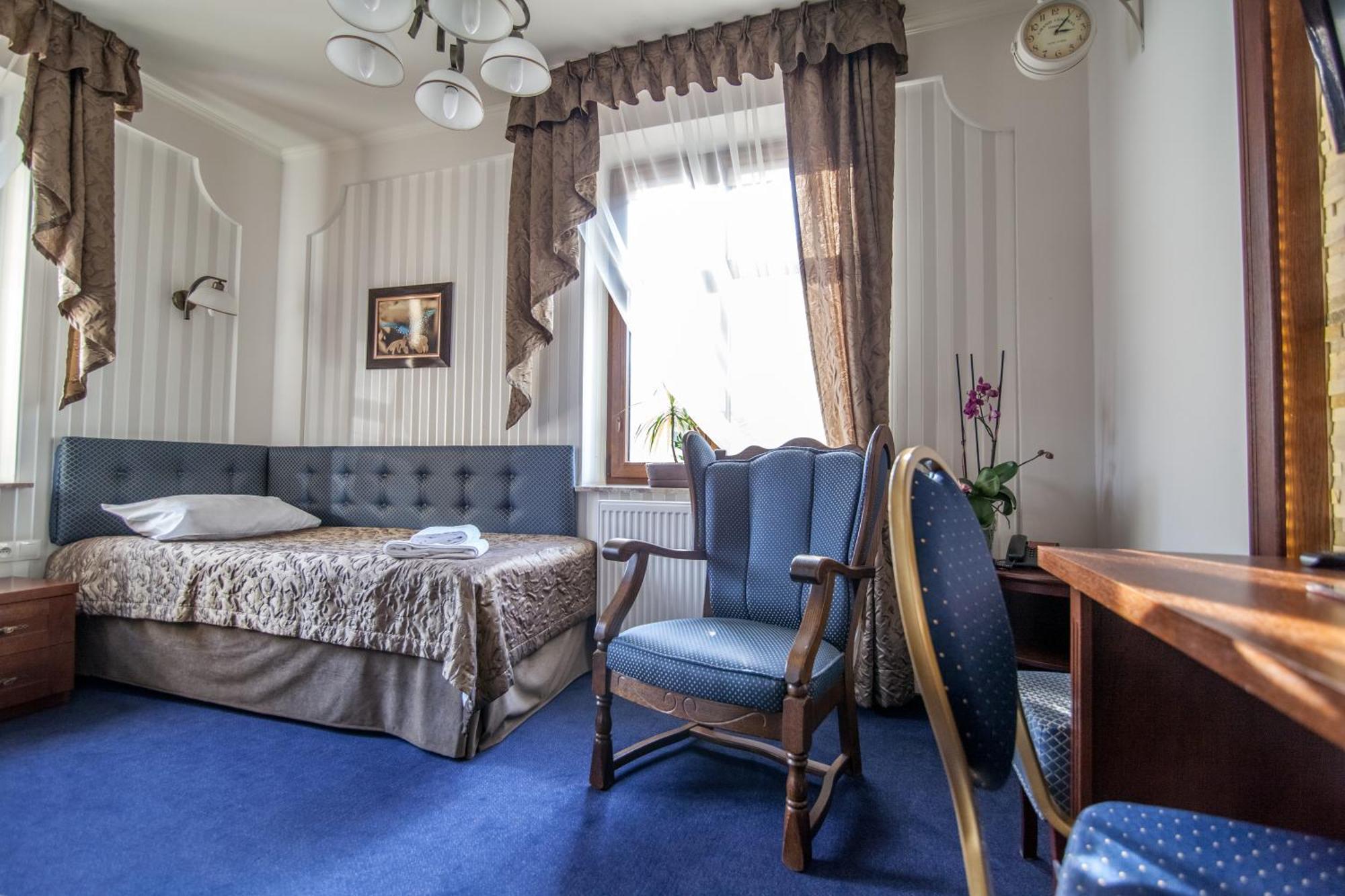 Fryderyk Hotel