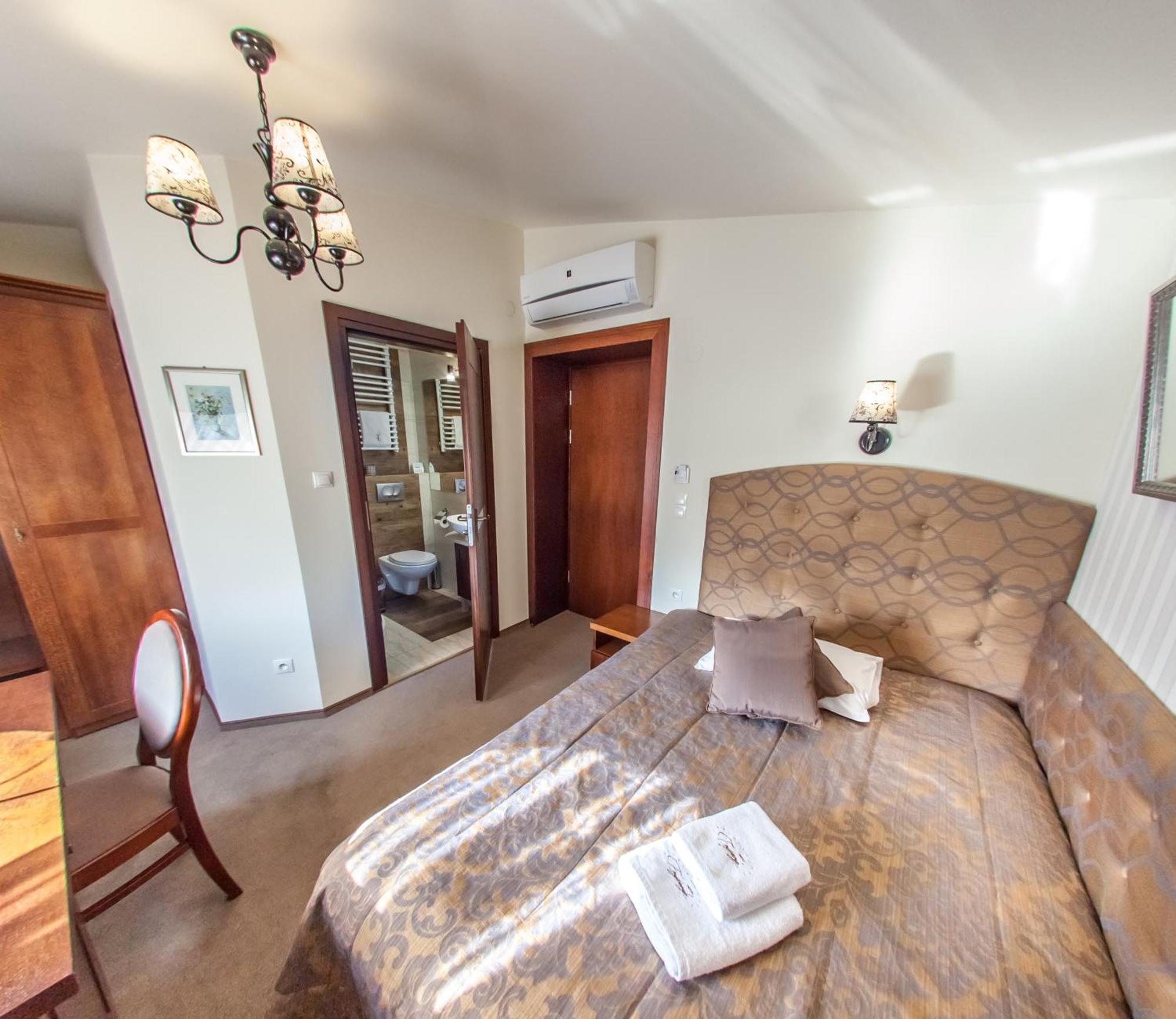 Hotel Fryderyk 2*